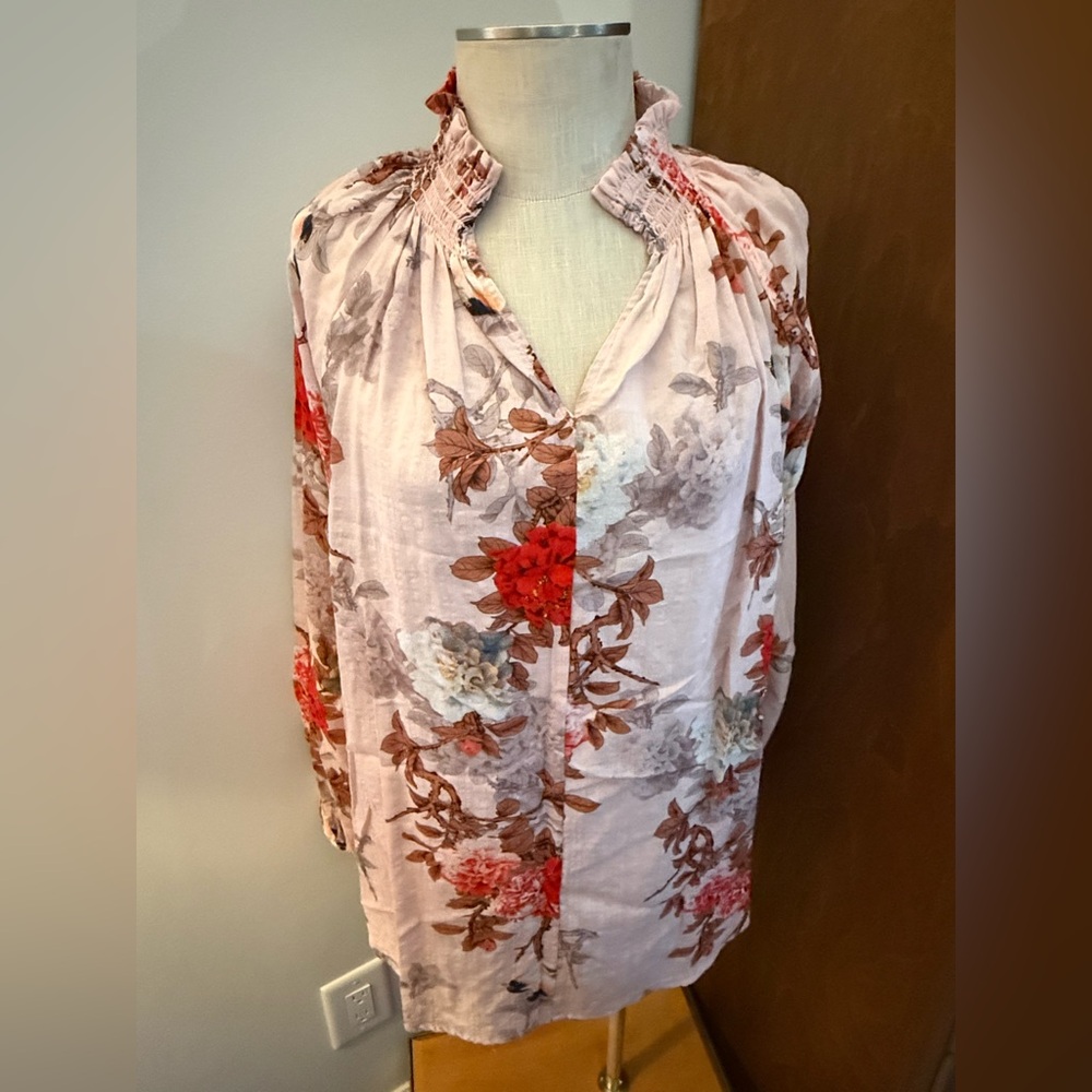 NWOT! Light weight long sleeve with ruffled stand up collar! This is so adorable